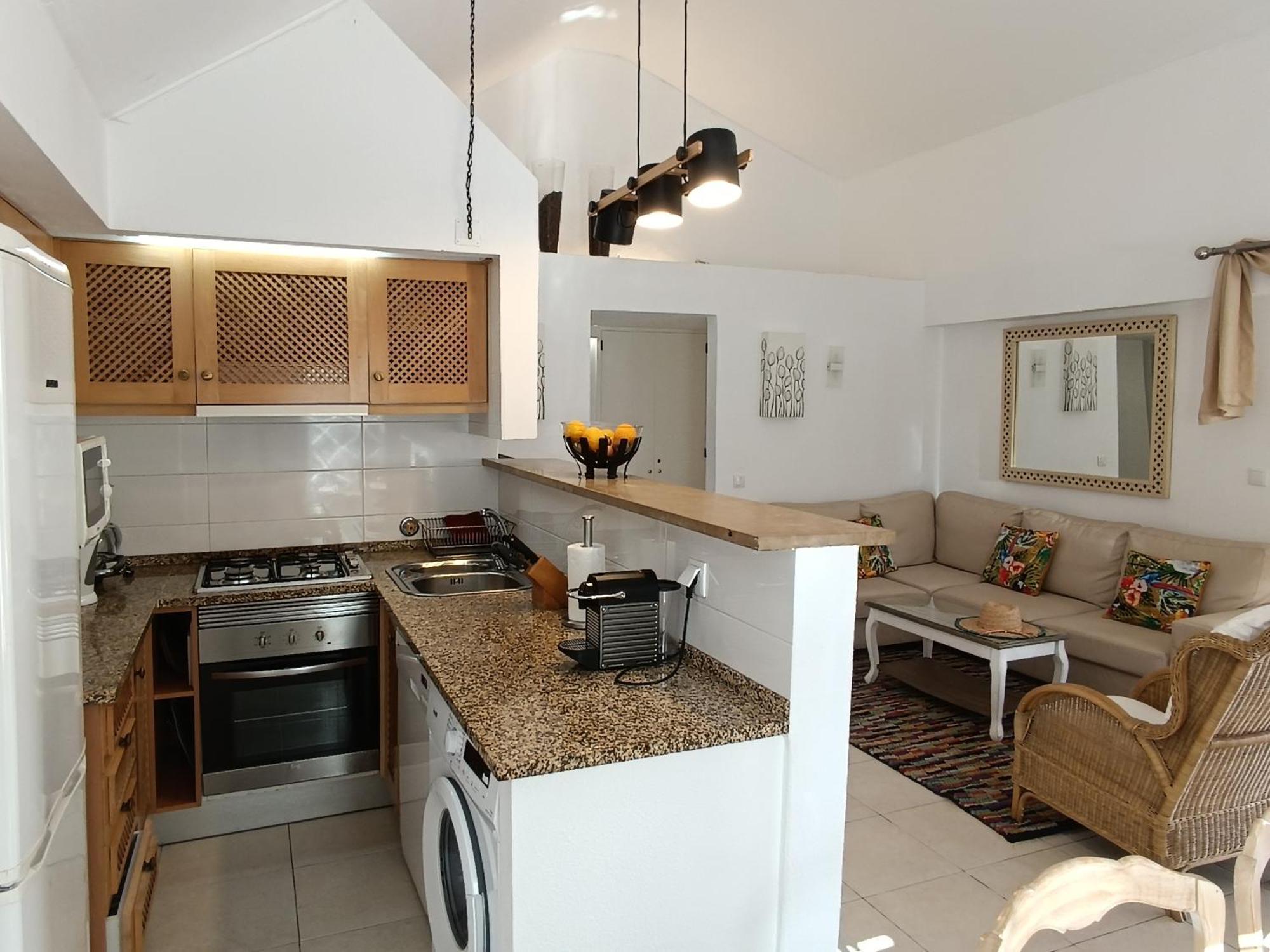 Villa 81 Amazing Villa In A Fantastic Location On Oura Beach Albufeira Eksteriør billede