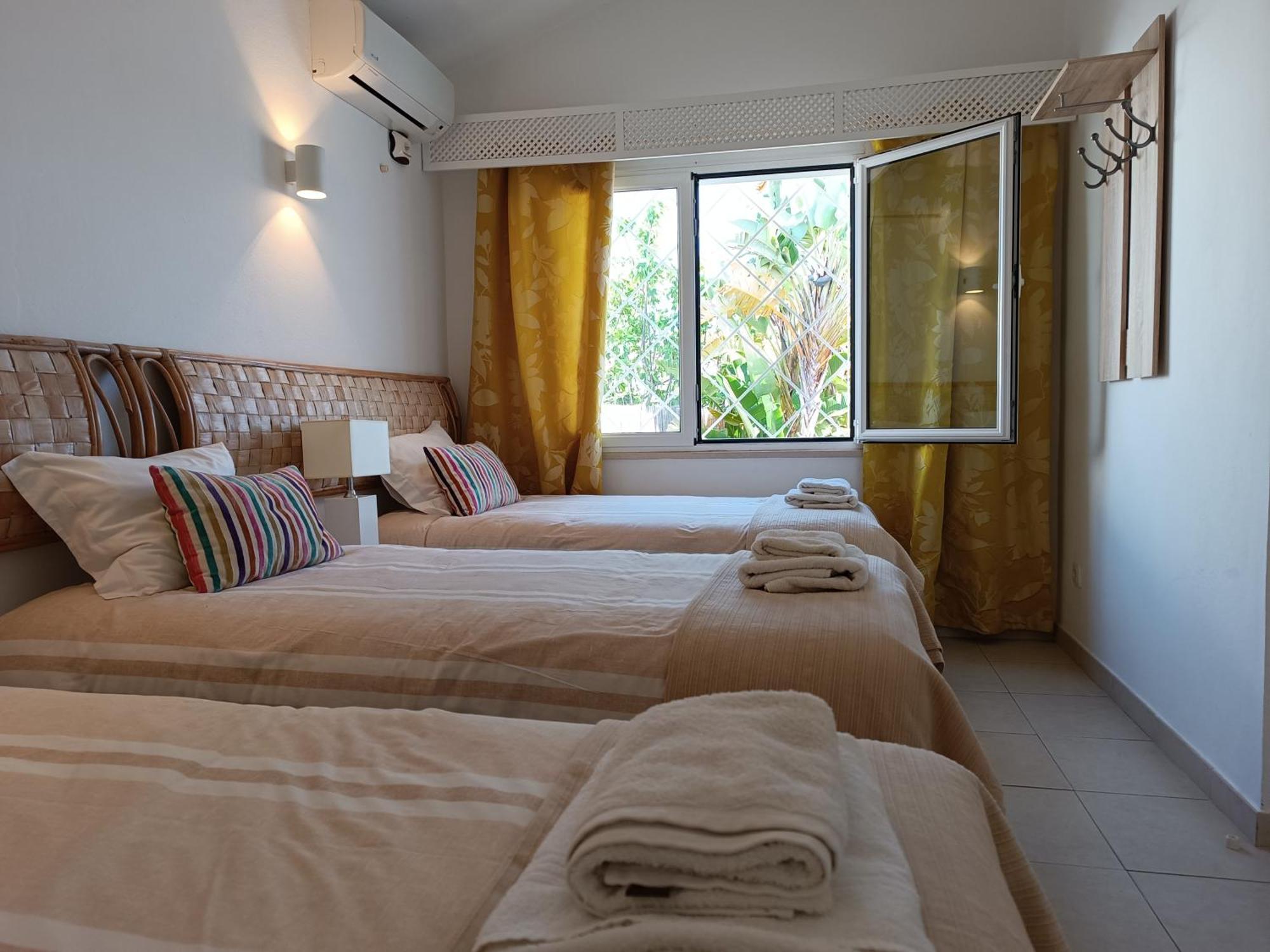 Villa 81 Amazing Villa In A Fantastic Location On Oura Beach Albufeira Eksteriør billede